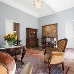 La Barbes Appartement